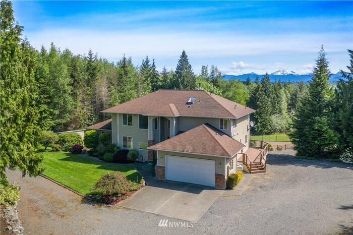 Lead image for 2712 Newberg Road Snohomish