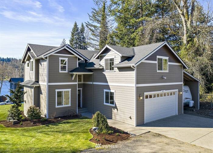 Lead image for 5077 SE Waterski Way Port Orchard