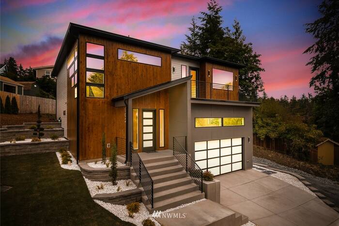 Lead image for 902 Powell St Steilacoom