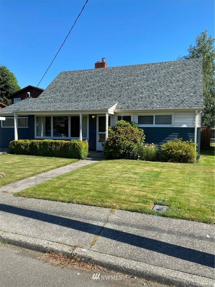 Lead image for 1201 7th Avenue NW Puyallup