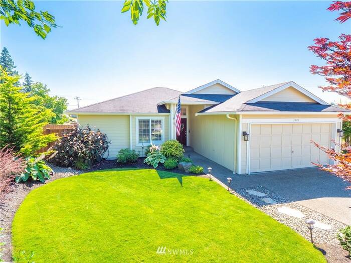 Lead image for 3270 Lois Lane Enumclaw