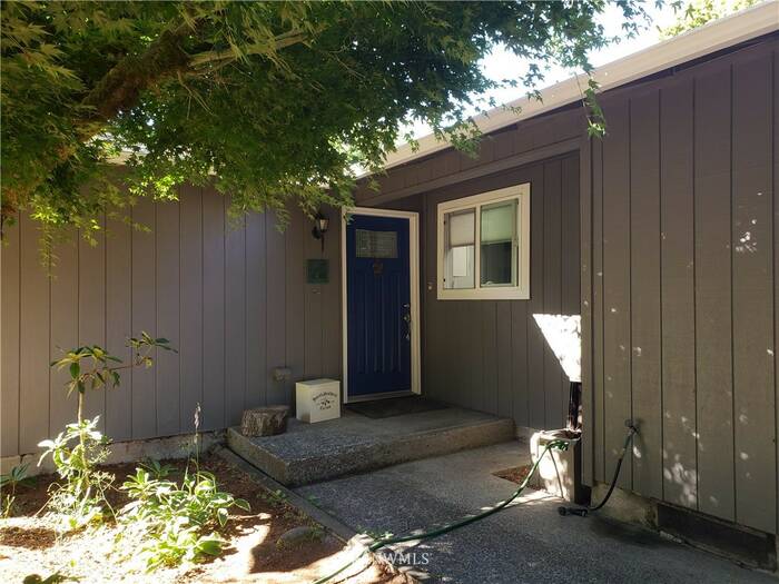 Lead image for 2945 Cloverfield Drive SE Olympia