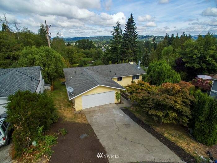 Lead image for 1704 Bonnie Brae Court Puyallup