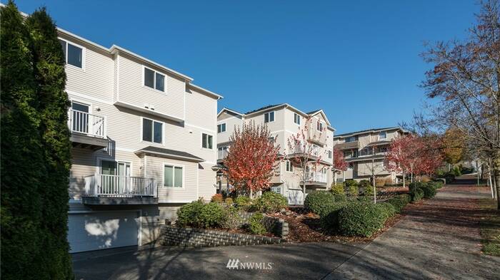 Lead image for 215 23rd Avenue SW #1-15 Puyallup