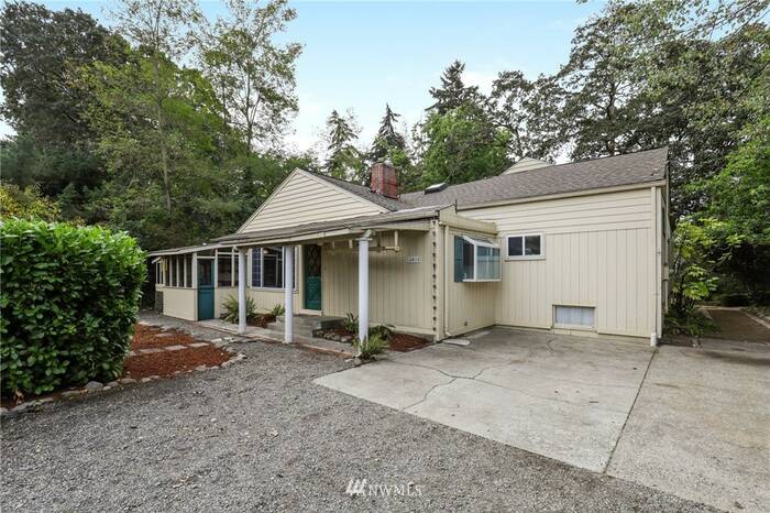 Lead image for 10416 Meadow Road SW Lakewood