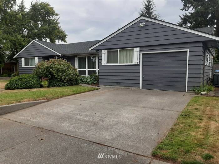 Lead image for 924 7th Avenue NW Puyallup