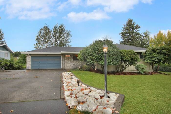 Lead image for 1800 3rd Street SE Puyallup