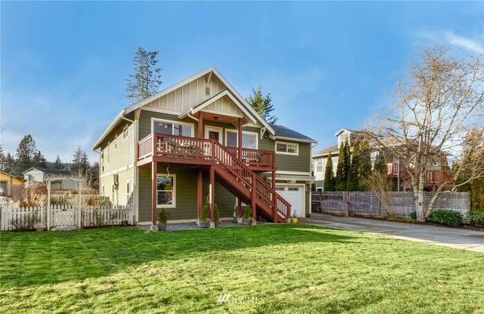 Lead image for 8511 382nd Avenue SE Snoqualmie