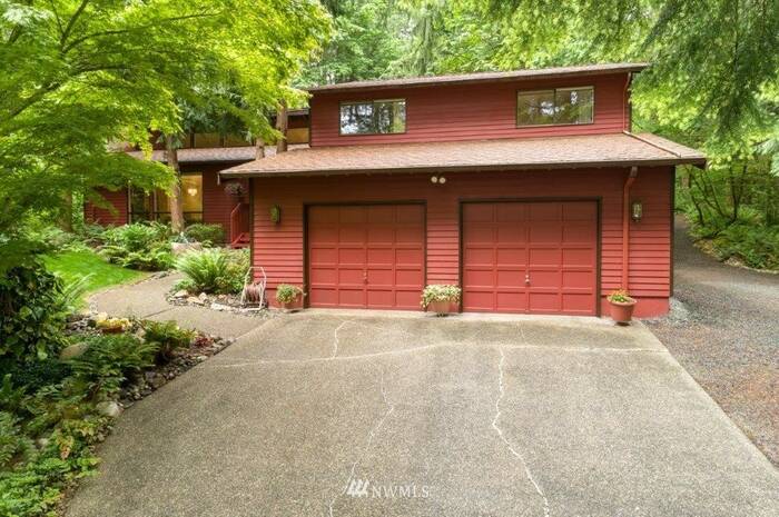 Lead image for 15206 263rd Avenue SE Issaquah