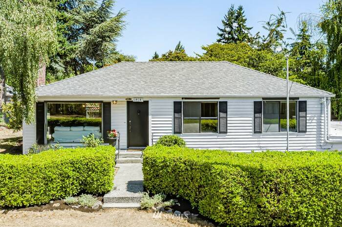 Lead image for 11404 37th Avenue SW Seattle