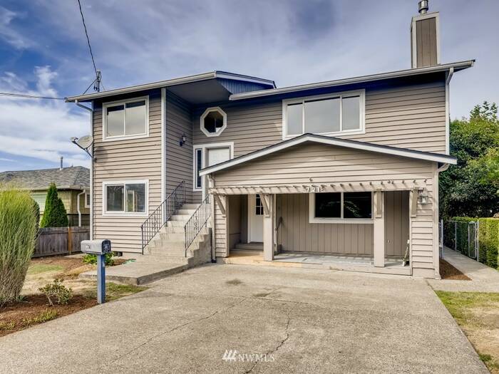 Lead image for 721 4th Avenue SW Puyallup