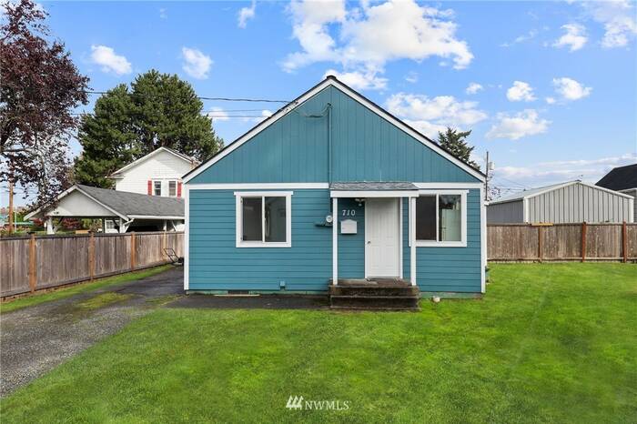 Lead image for 710 4th Street SW Puyallup