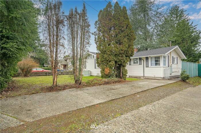 Lead image for 5825 112th Street SW Lakewood