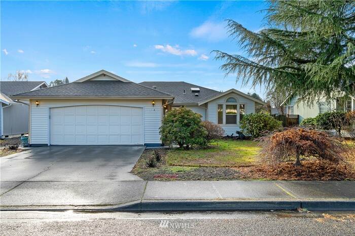 Lead image for 1118 10th Avenue NW Puyallup