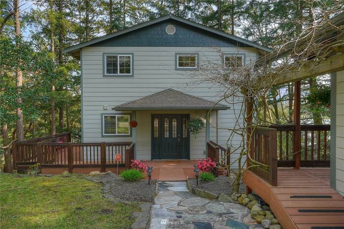 Lead image for 17237 Lakepoint Drive SE Yelm