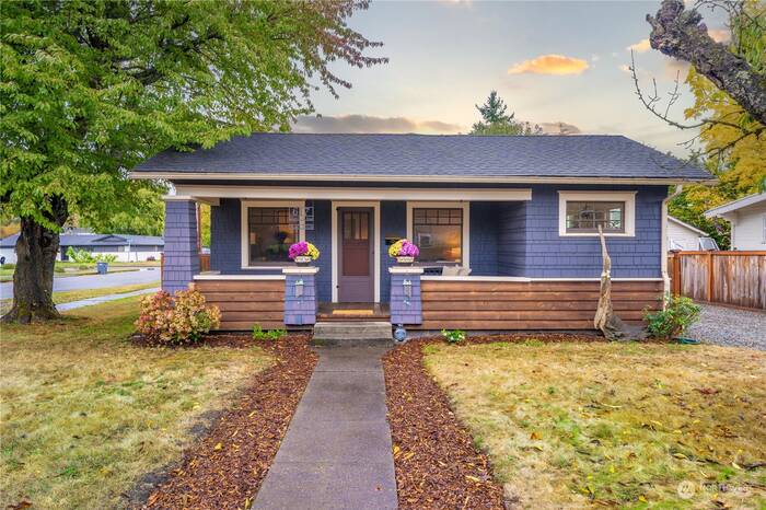 Lead image for 617 9th Street NW Puyallup