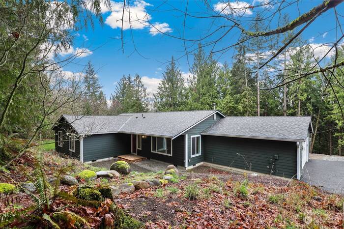 Lead image for 23430 Fisk Road E Orting