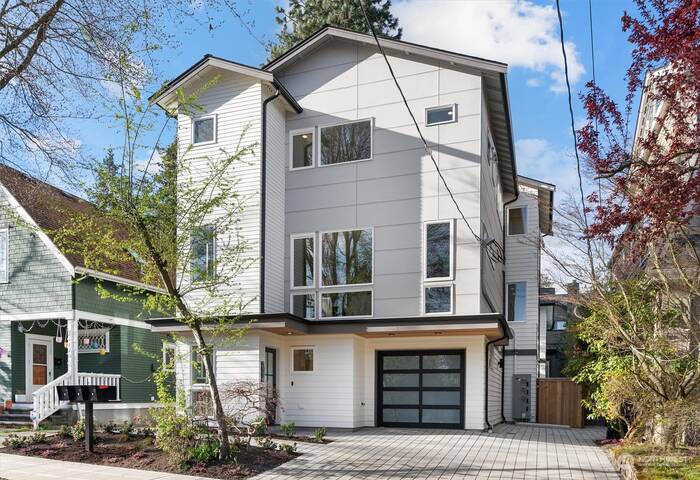 Lead image for 2114 N 43rd Street Seattle