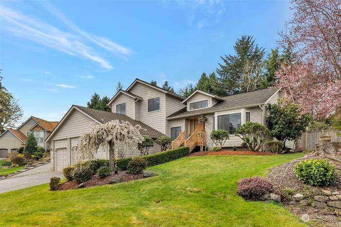 Lead image for 32905 46th Court SW Federal Way