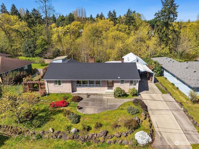 Lead image for 10525 16th Avenue S Seattle