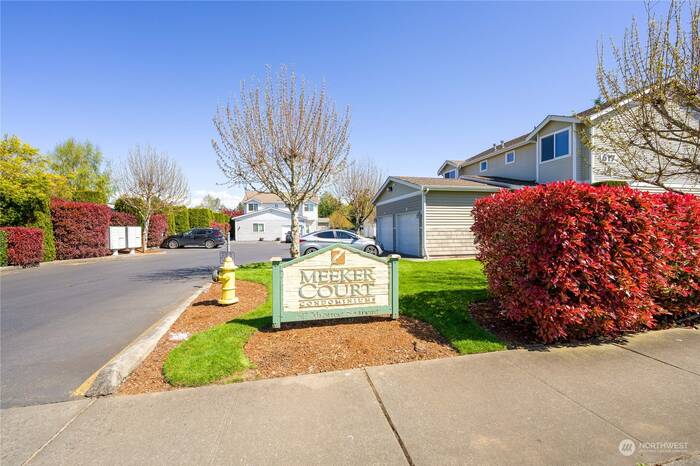 Lead image for 617 7th Street SE #4 Puyallup