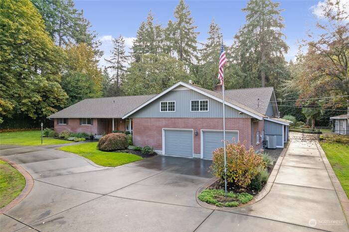 Lead image for 11016 Lake Steilacoom Drive SW Lakewood